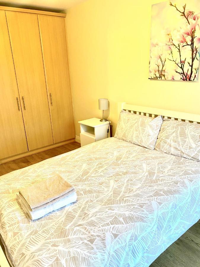 Lovely 2 Bedroom Apartment In Dublin City Esterno foto